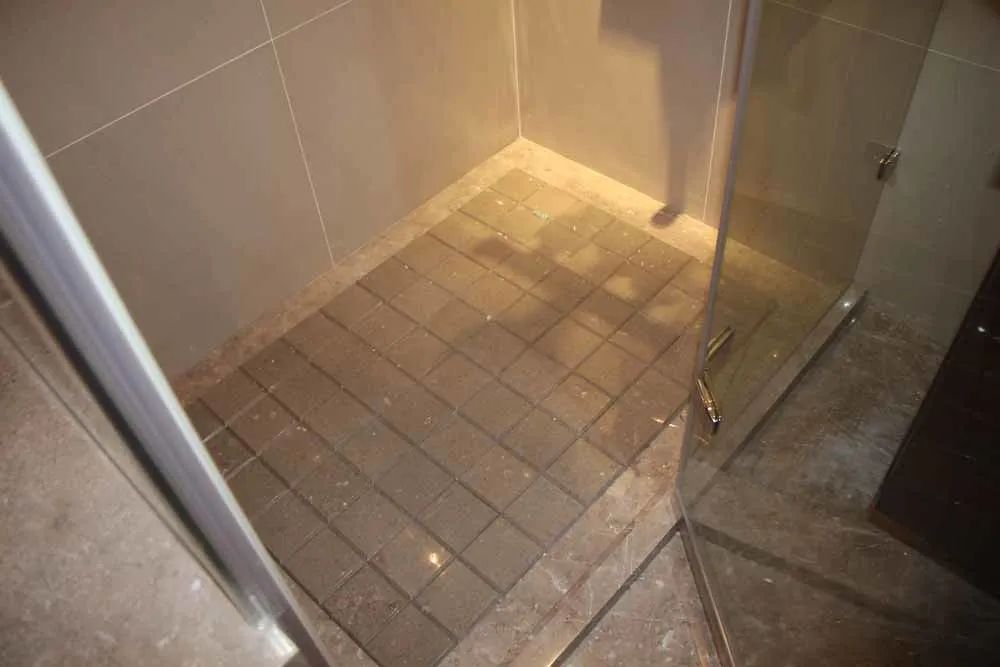 最简易的干湿分离淋浴间,淋浴区干湿分离