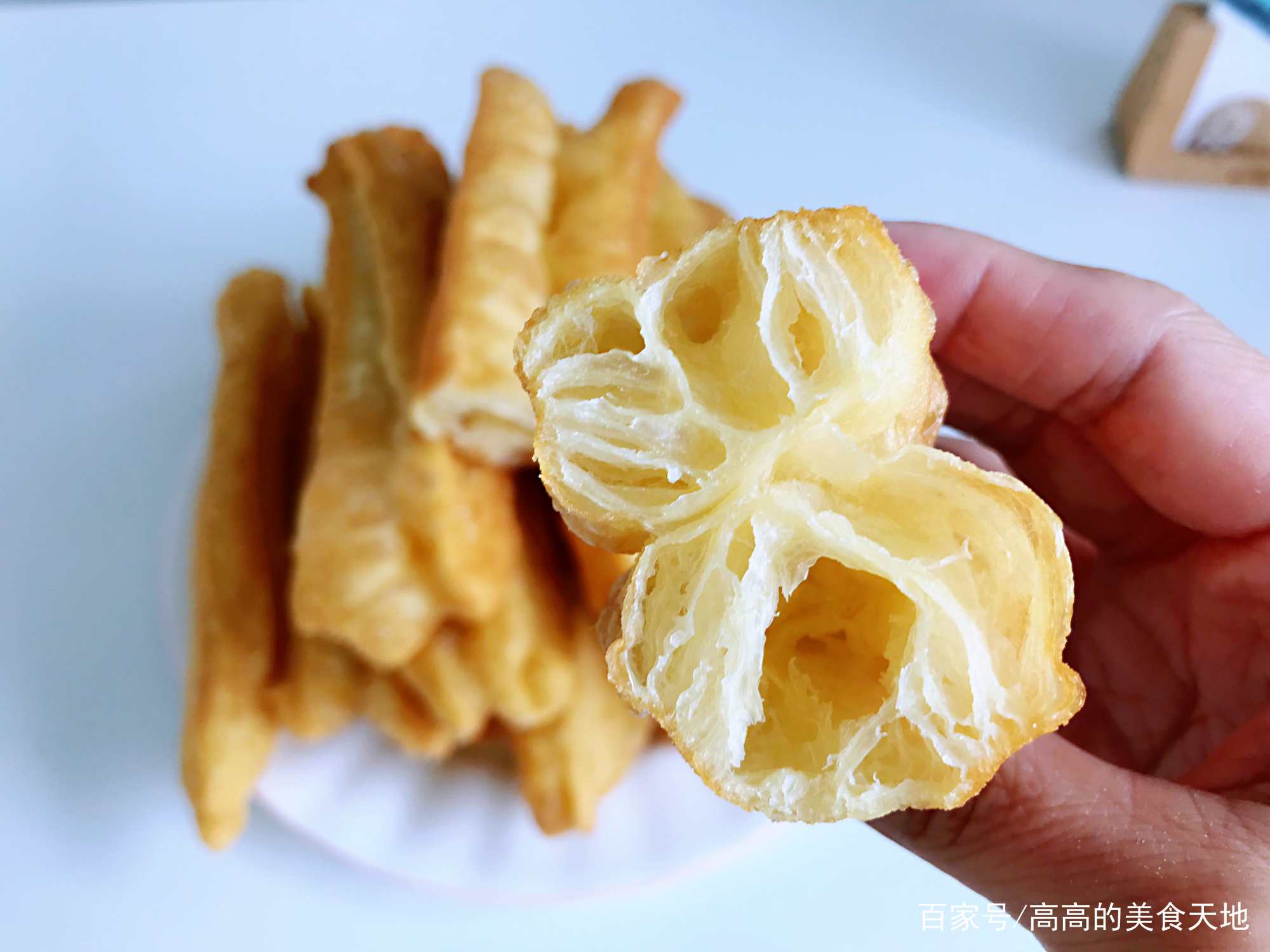 花1000学的炸油条做法,香酥油条配方和制作方法