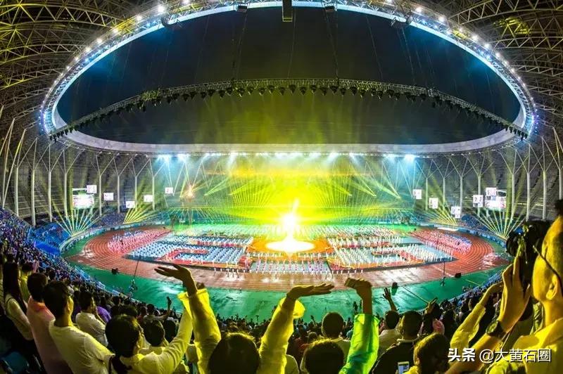 一线俱乐部，顶尖球星！8月，把你的目光聚焦黄石奥体中心