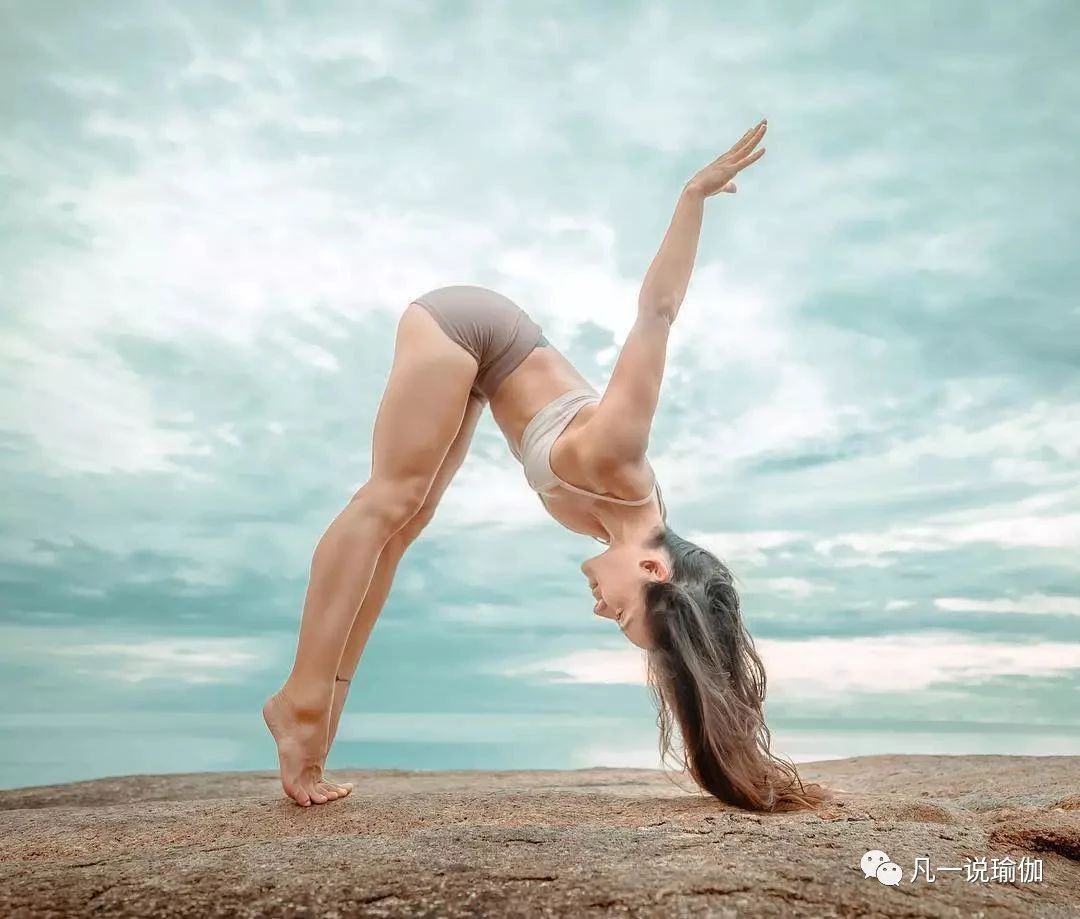 老师:肋骨外翻怎么办?不改掉练习中的坏习惯,什么方法都用