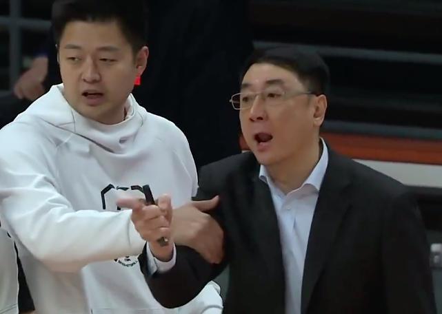 cba裁判罚引风波评价,cba判罚结果改判