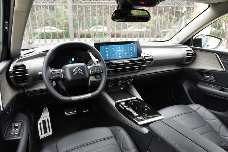 凡尔赛c5x和思域谁安全,凡尔赛c5x对比cx4百公里加速