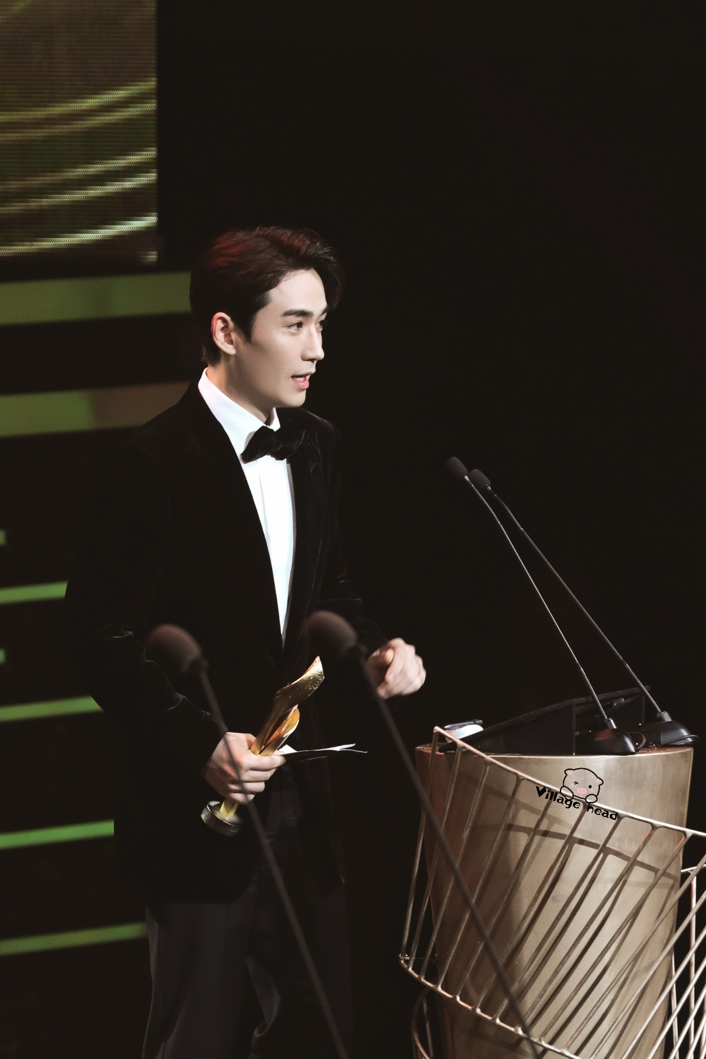 做梦梦到朱一龙,梦到与朱一龙相爱