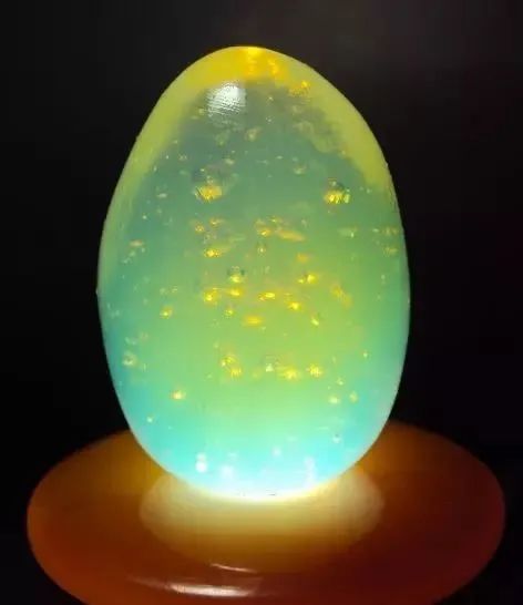 河边能捡到什么值钱的石头,在哪儿能捡到值钱的石头