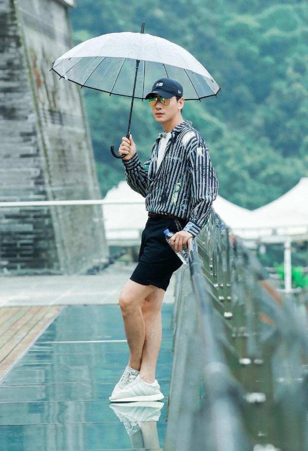 穷小子5万块钱成为世界首富,穷小子五分钱逆袭富豪的完整视频