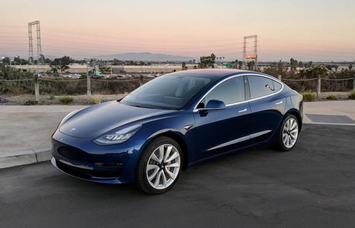 特斯拉承认model3存在刹车问题,特斯拉model3充电问题