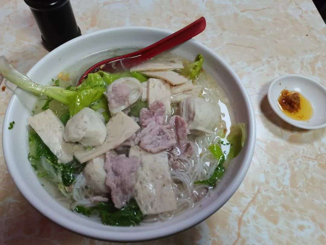 开潮汕汤粉店要投资多少钱,开一家汤粉店能赚多少钱