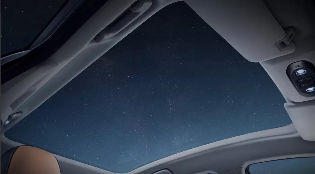 一万元换一个玻璃 (一万块钱买的玻璃)