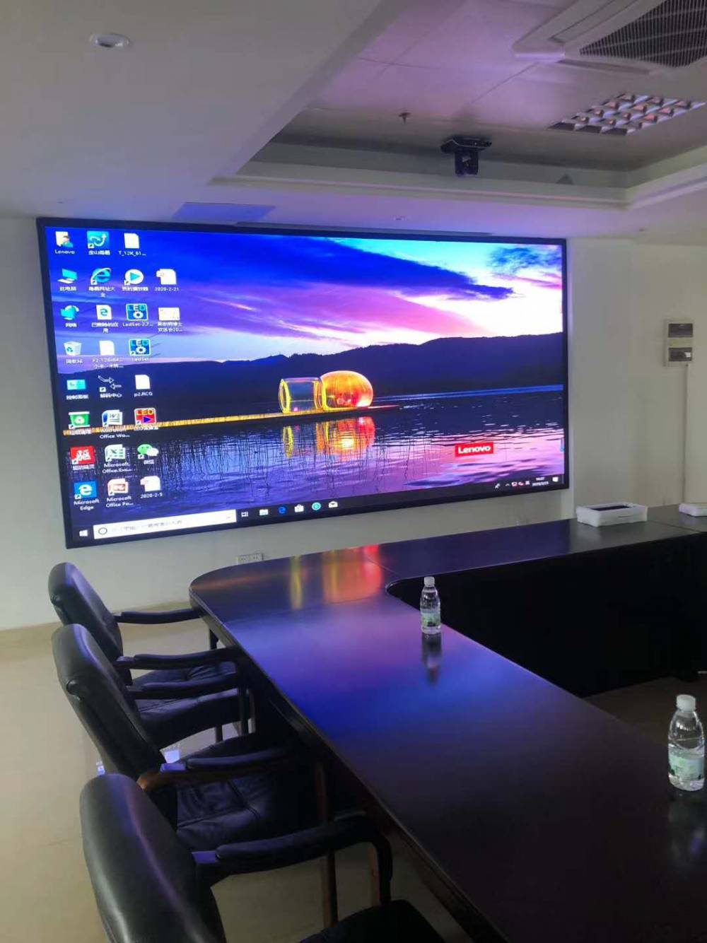 室内p2.5全彩高清显示屏价格,室内p2全彩led显示屏现场实拍