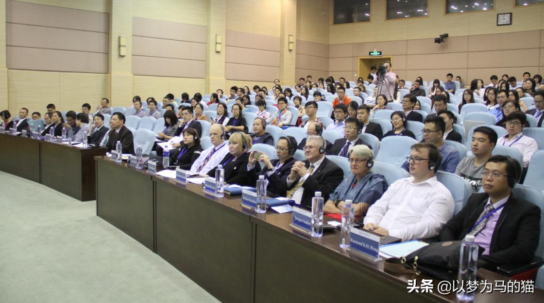 女生学这8个专业也能有“高收入”,且工作稳定,不担心会失业