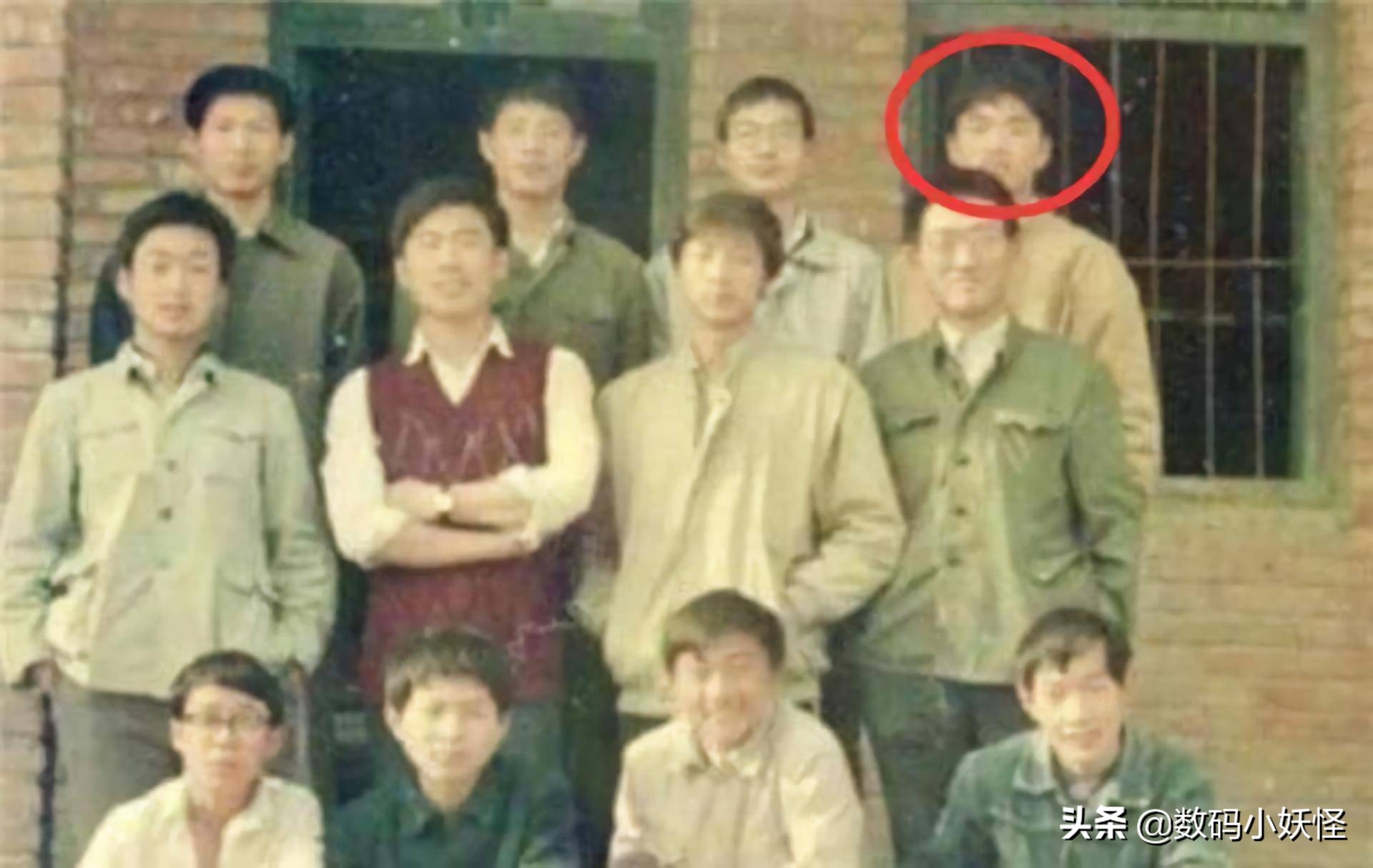 刘强东老照片曝光，白手起家打造京东“电商帝国”，最终无奈离场