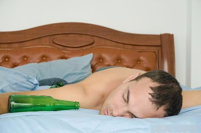 受孕当晚喝酒了对胚胎有影响吗,男喝酒当晚怀孕的影响