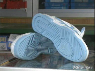 户外登山徒步鞋如何挑选,驴友最爱的三大品牌户外登山鞋