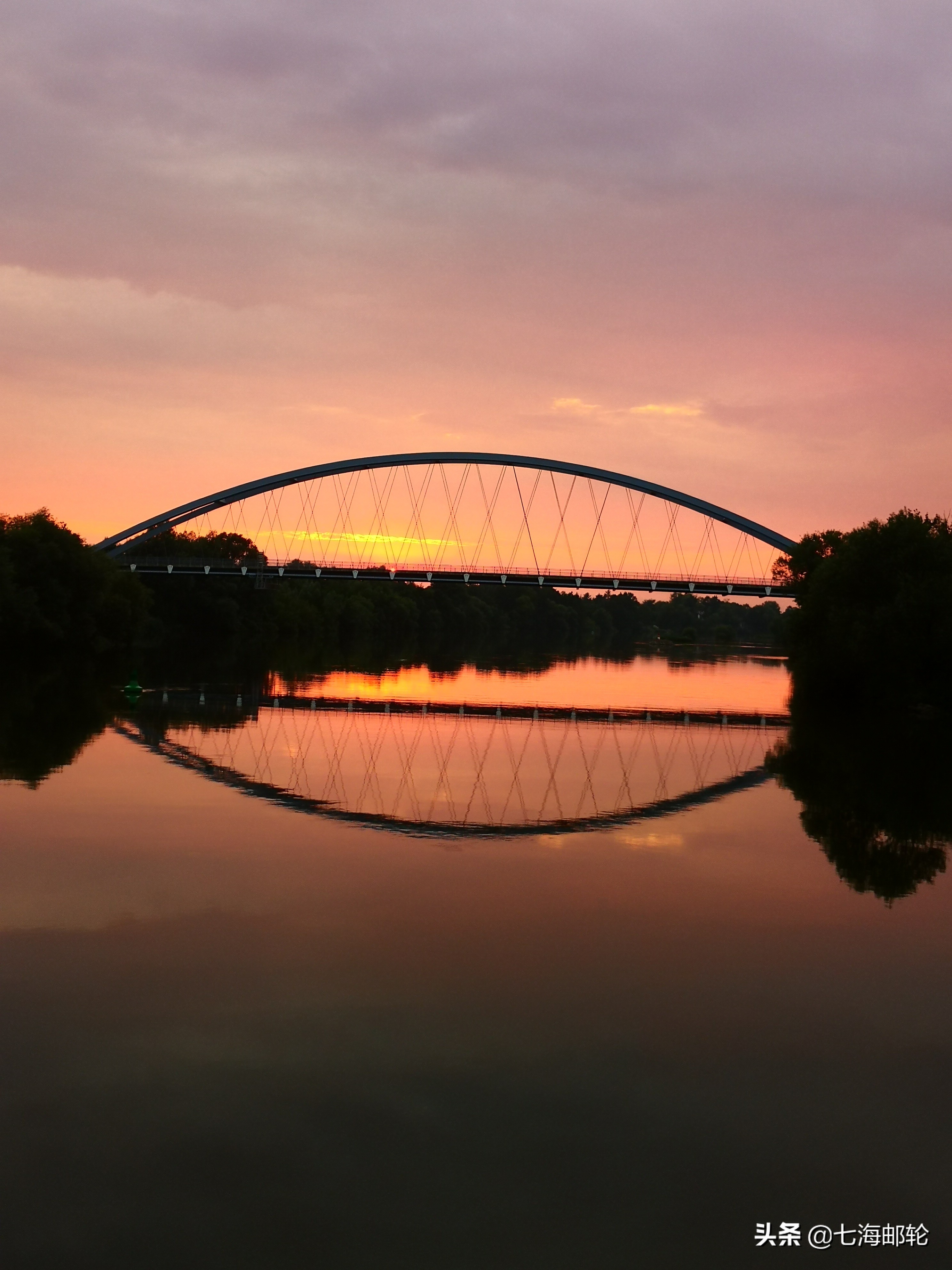 这才是真正的河流视频,这才是真正的碧蓝航线