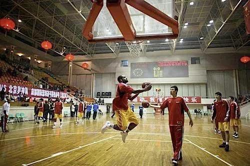 值得收藏的免费运动场地大全