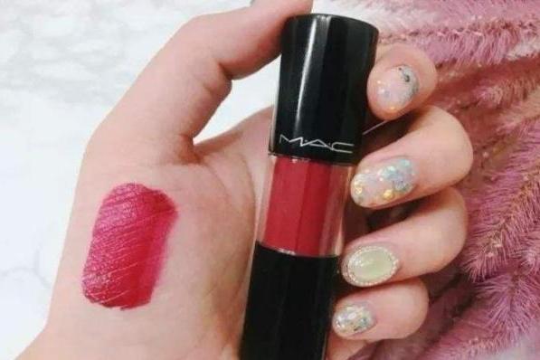 显白又水润的大牌口红,必买的超级显白的口红