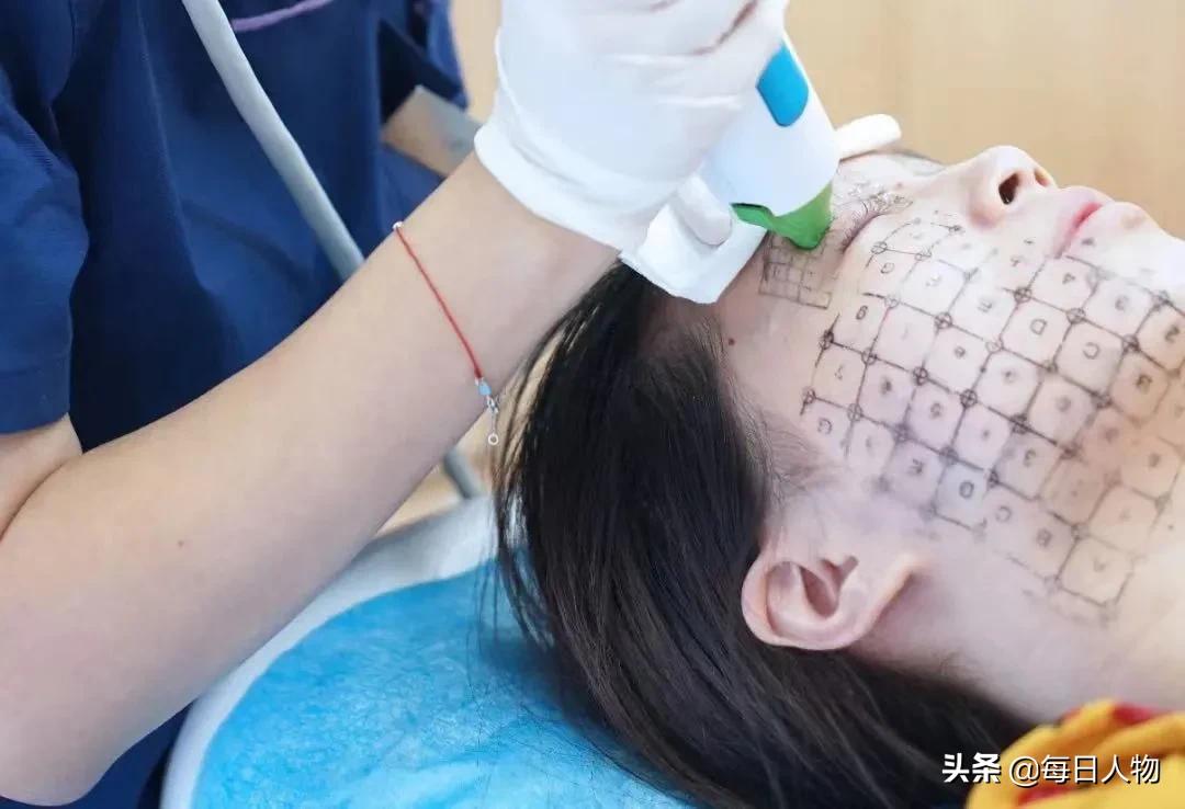 卖博士伦隐形眼镜,博士伦卖眼镜框