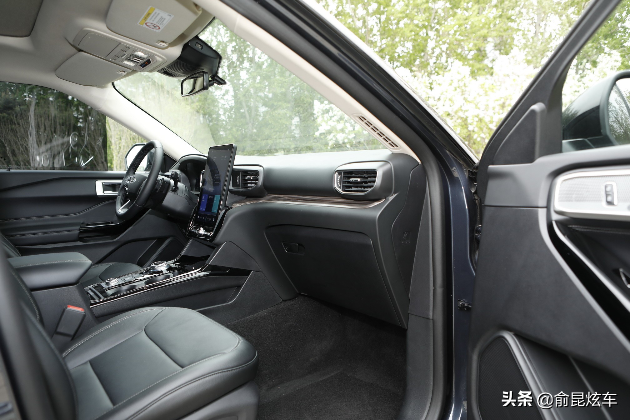 全新大七座suv福特探险者,帅气十足的性能轿跑suv