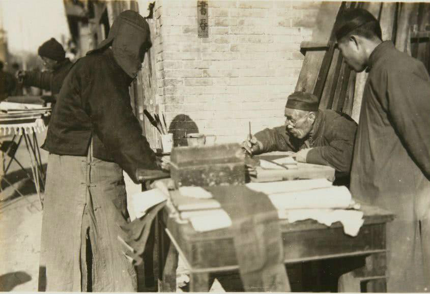 奸商卖假药给志愿军，多名战士感染牺牲，毛主席怒斥：该杀