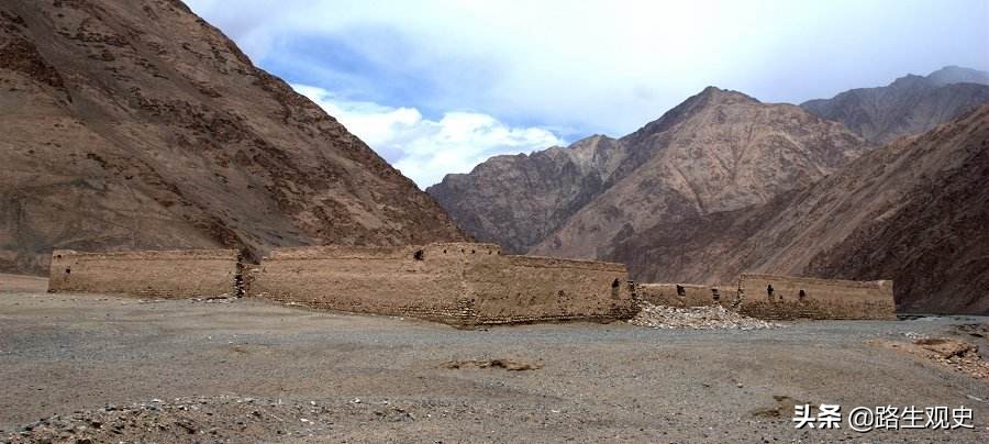 解放军牺牲爱人殉情,解放军牺牲士兵葬礼