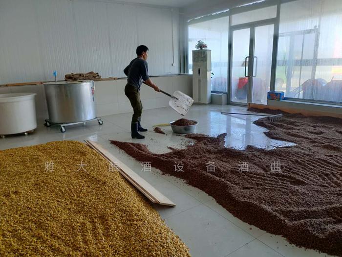 传统农村小作坊酿的酒究竟怎么样,老酒鬼都喝什么白酒