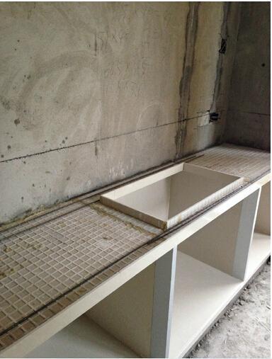 做砖夹石橱柜,老公非要自己动手装修