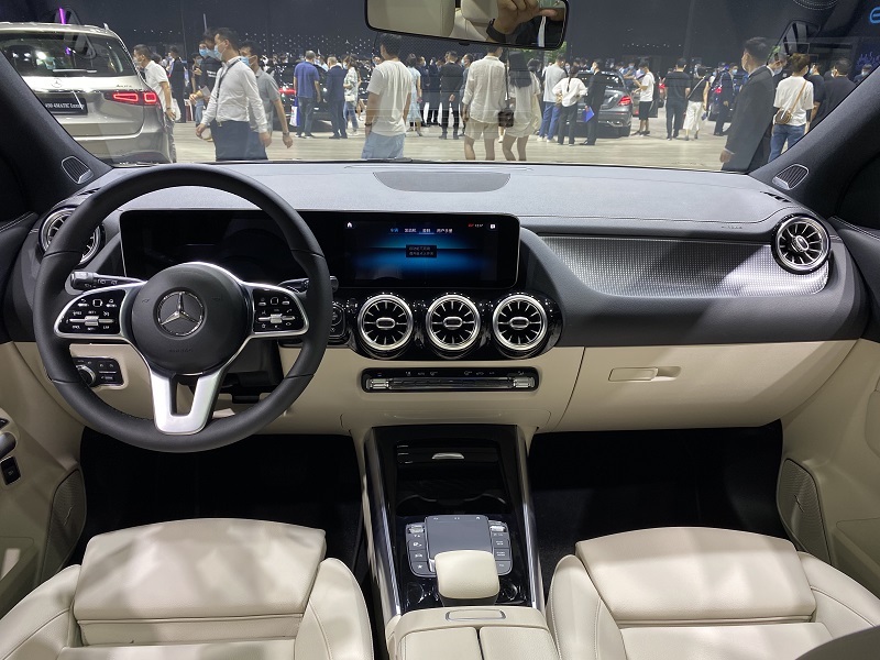 奔驰gla200和奥迪q3,奔驰gla2001.6t