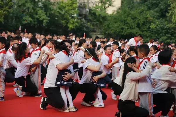 成都十八中学过六一儿童节,各学校精彩纷呈庆六一