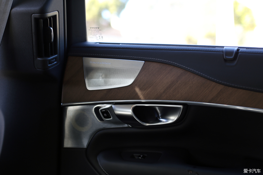 沃尔沃生日礼物,生日礼物沃尔沃xc60