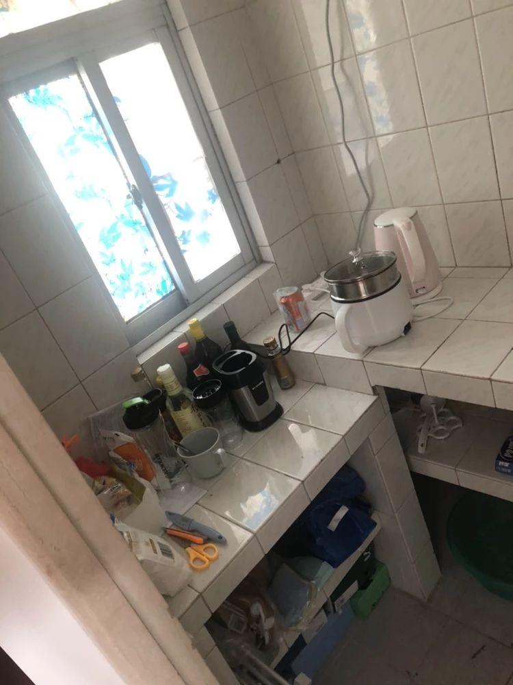 2平米油腻厨房爆改,600元租房厨房改造