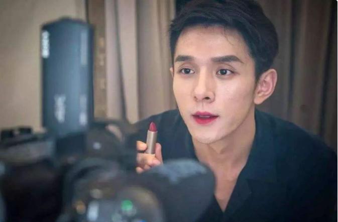 带货一哥李佳琦个人资料,带货一哥李佳琦简介