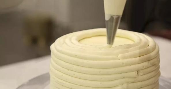 洋梨焦糖蛋糕做法,秋天的第一个蛋糕制作教程