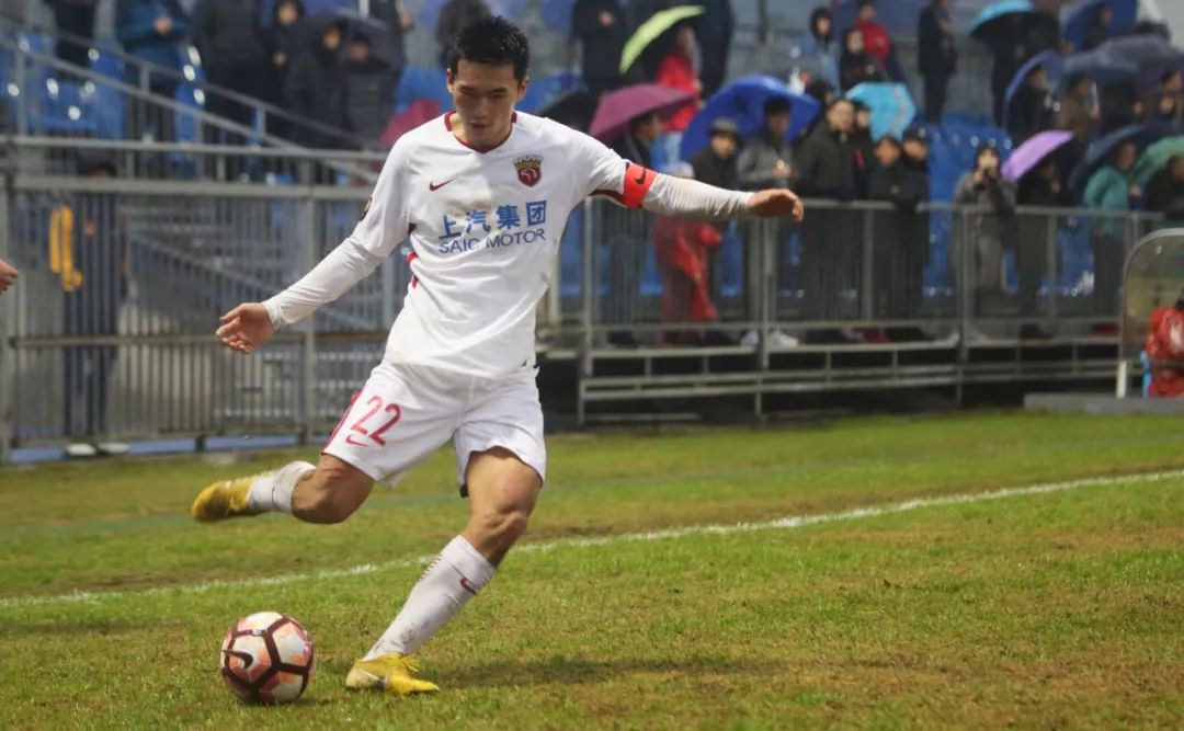 雷文杰上港队,雷文洁回上港视频