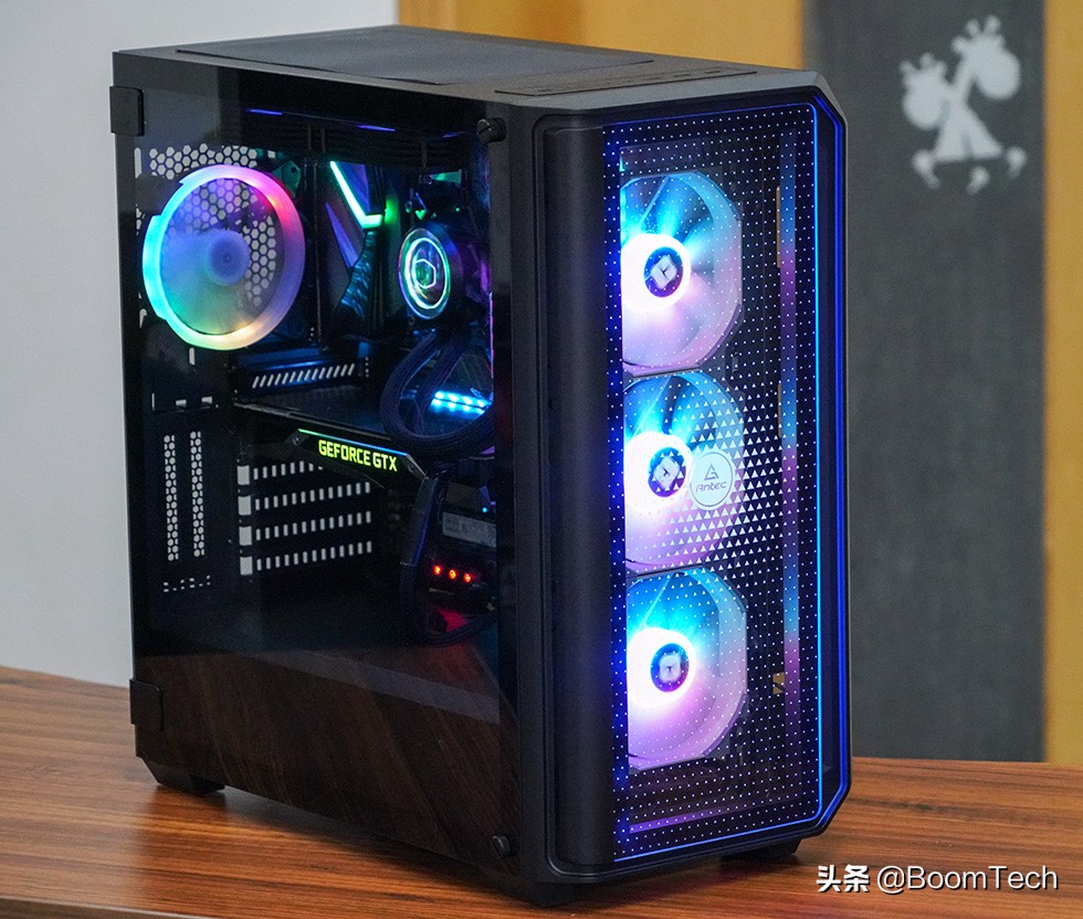 不对称设计点缀安钛克NX1000机箱体验