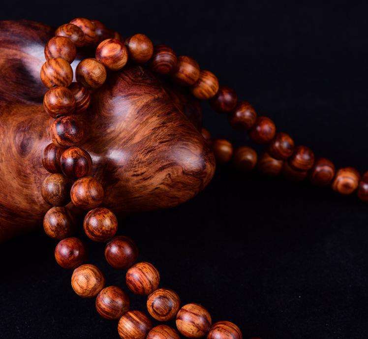 你戴的饰品暴露出你的性格,佩戴手串你觉得丢人吗