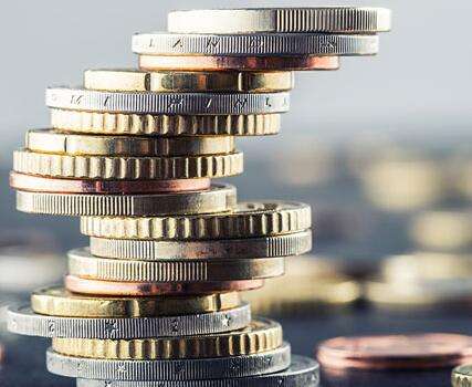 余额宝里的钱会被拿去买基金吗,余额宝的钱和银行卡的钱有关系吗