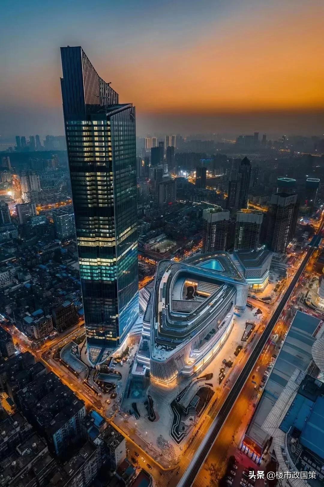 大武汉一起看!三镇“合体”前夜,解放大道再一次为汉口“爆灯”