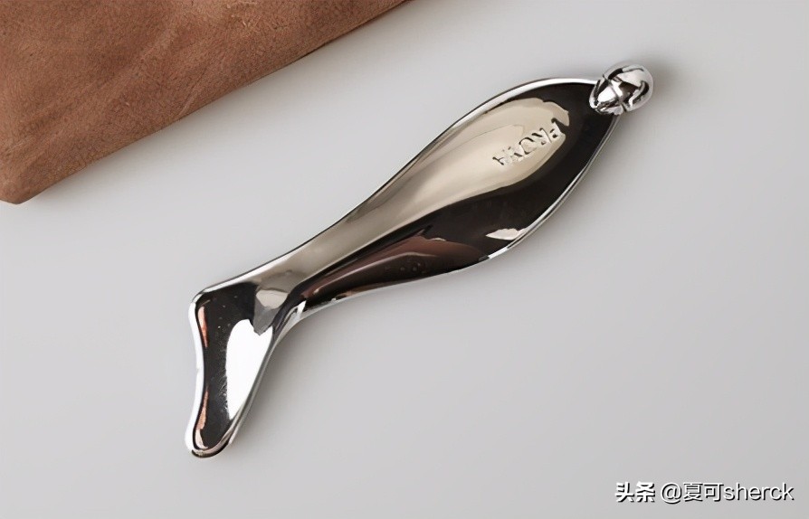 夏可叔叔扒产品雅诗兰黛,夏可叔叔扒产品珀莱雅