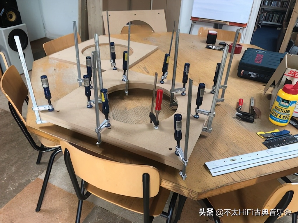 2全频喇叭和4个全频喇叭区别,全频喇叭是怎么做到全频的