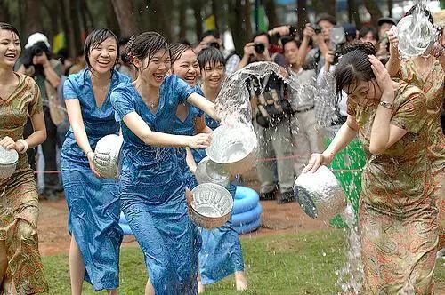 泰国泼水节英文问候,泰国泼水节旅游详细攻略