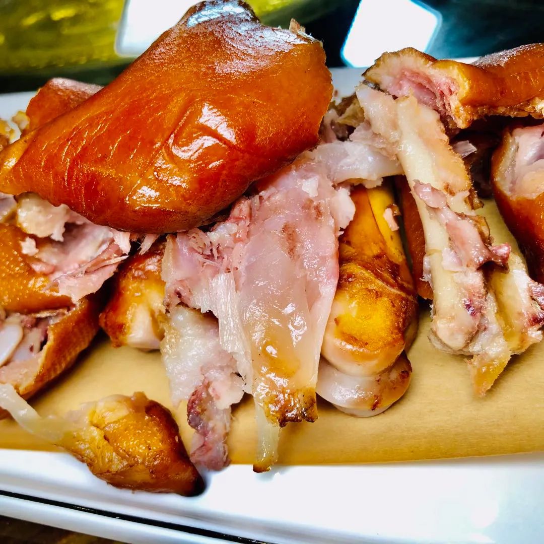 长春铁北这家原浆太盖了，配上各种融合小菜，快叫上朋友一起来吧