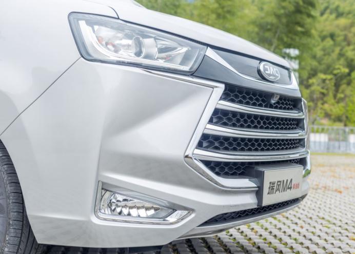 最新款江淮瑞风m4柴油版顶配,瑞风m4柴油版双燃料七座