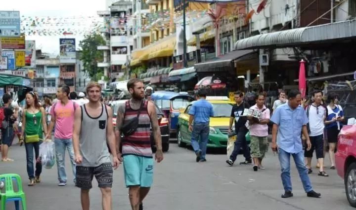 泰国人在外国的生活,泰国外国人不能在泰国做什么