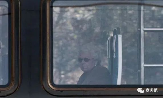 老钱新钱鄙视链,老钱pk