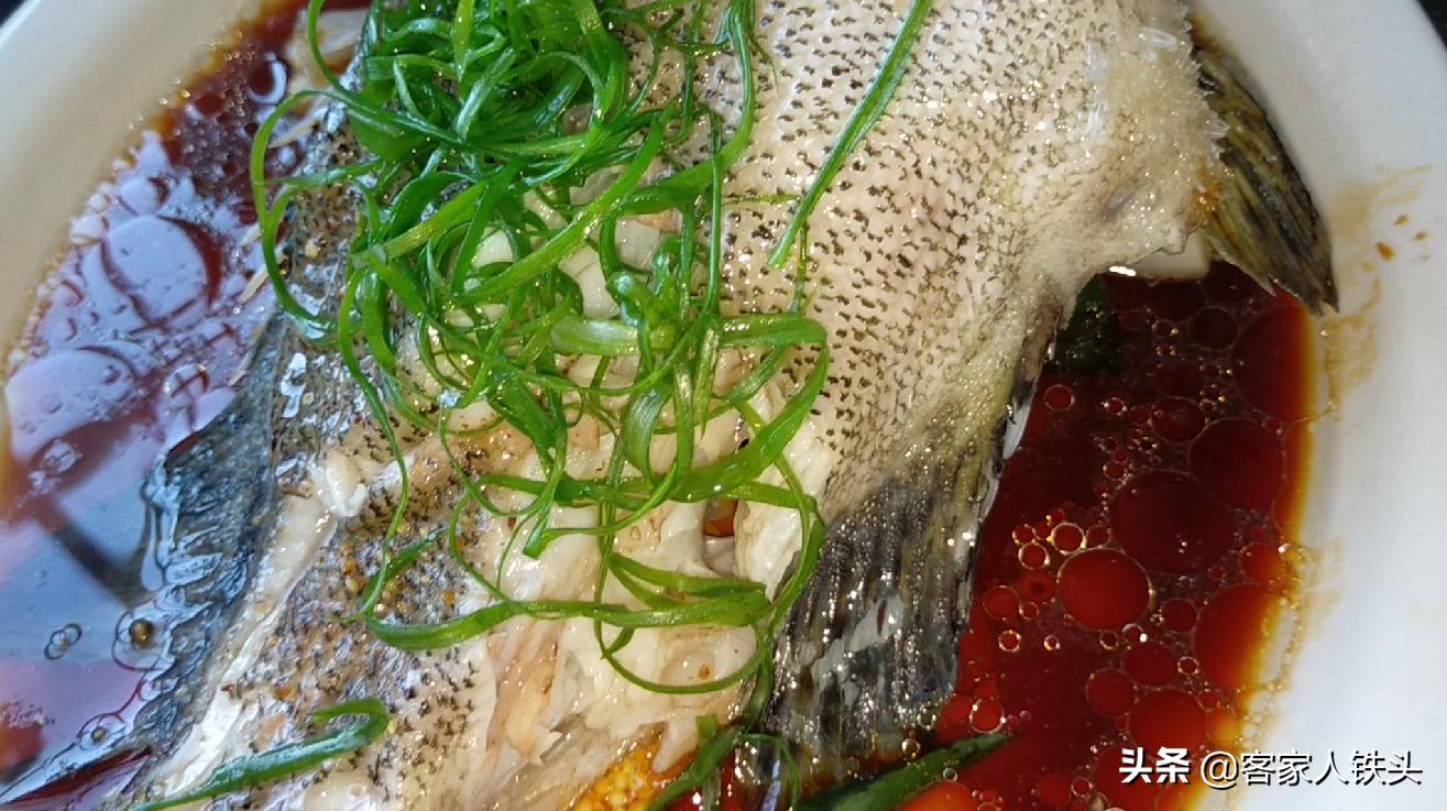 美味的鲜鱼做法,饭店外焦里嫩的鱼做法