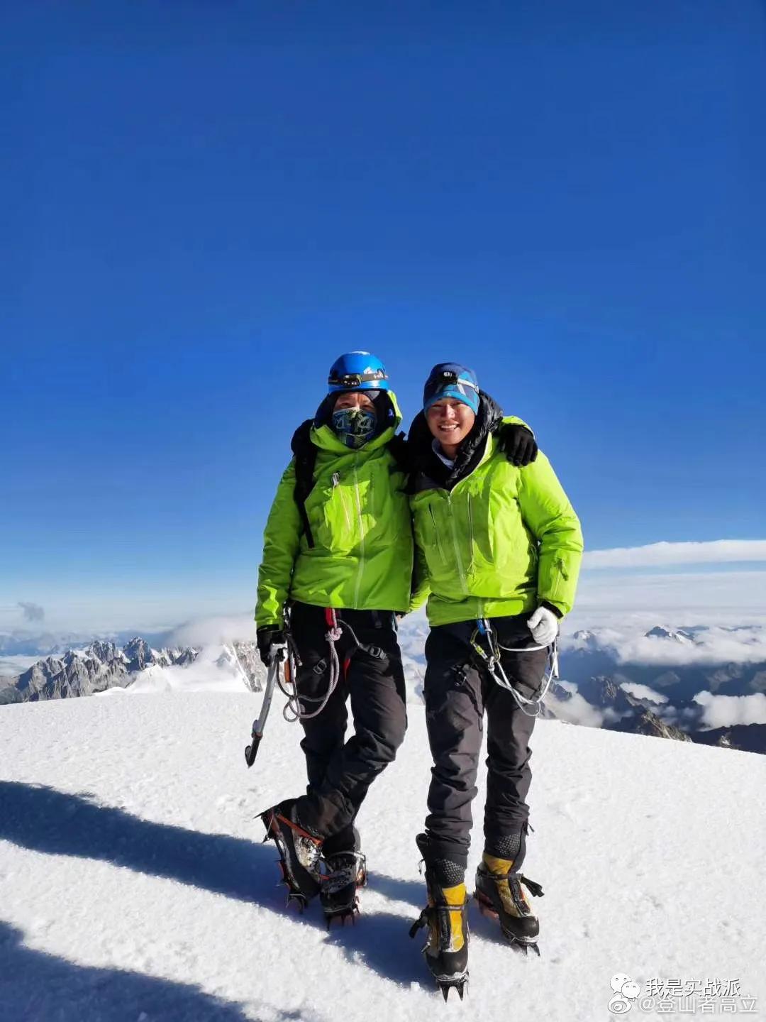 始祖鸟冲锋衣betalt和alphasv怎么选,始祖鸟冲锋衣alphasv6代黑金和蓝色