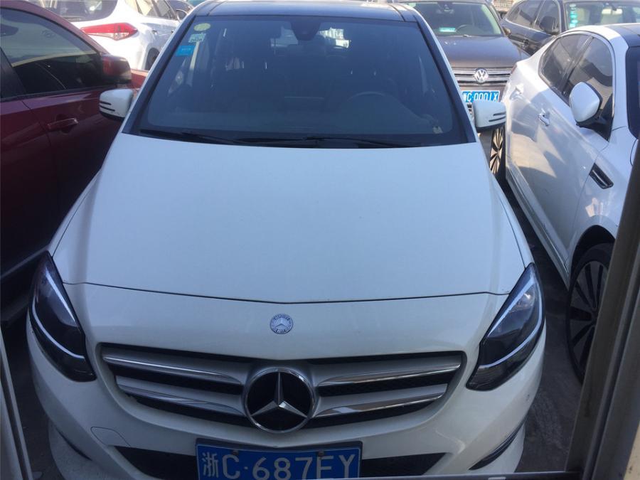 拍卖成功!浙江省温州市一辆车牌浙C687EY梅赛德斯奔驰牌小型汽车