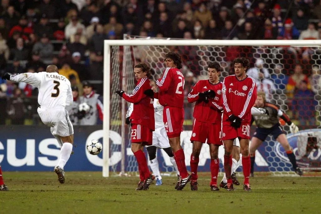 实况足球红卡用什么续约,实况足球红卡续约教程