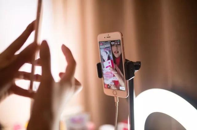 抖商必看:从选品到带货,短视频赚钱并不难