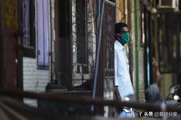 美国确诊新冠肺炎超35000例,美国新冠肺炎确诊病例超135万视频